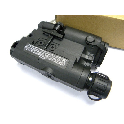 FMA AN/PEQ-15 álakkumulátor-tartó – fekete